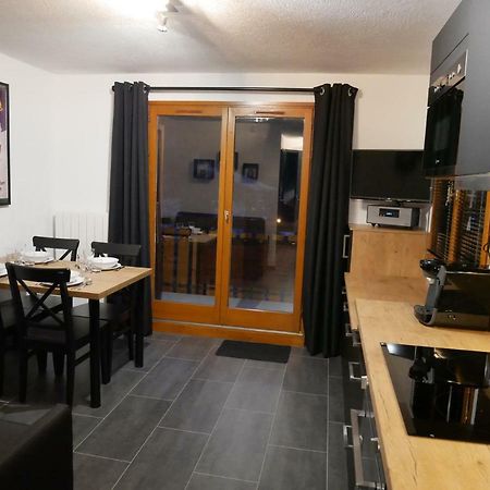 Appartement 4 Personnes Au Pied Des Pistes Du Linga A شاتيل المظهر الخارجي الصورة